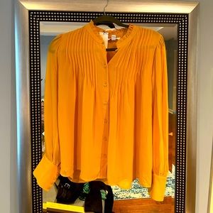 Women’s blouse size Medium